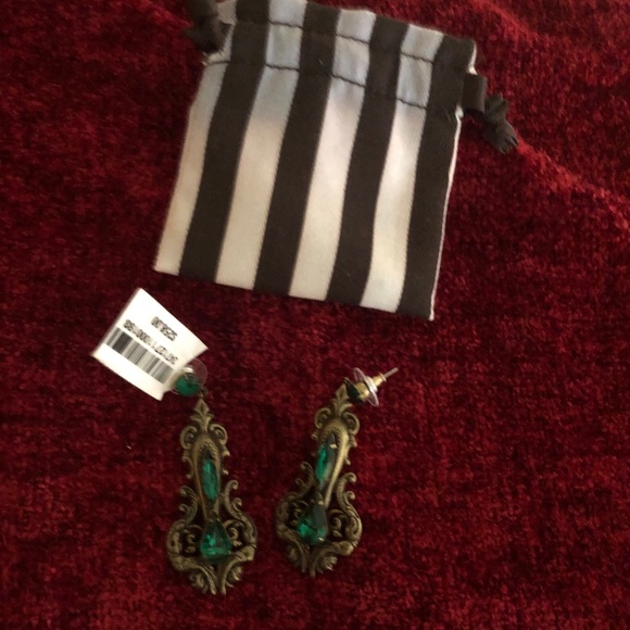 Green Henri Bender dangling earrings - Picture 2 of 3